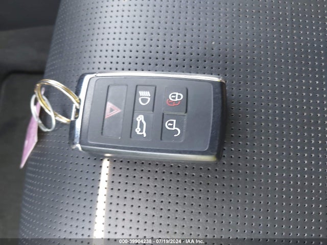 2018 JAGUAR E-PACE SADFM2GX1J1Z33208 Photo 10