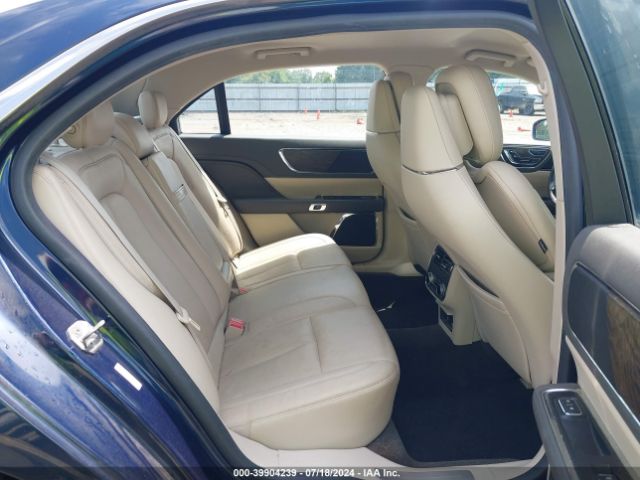 1LN6L9RP8H5605402 Lincoln Continental Reserve