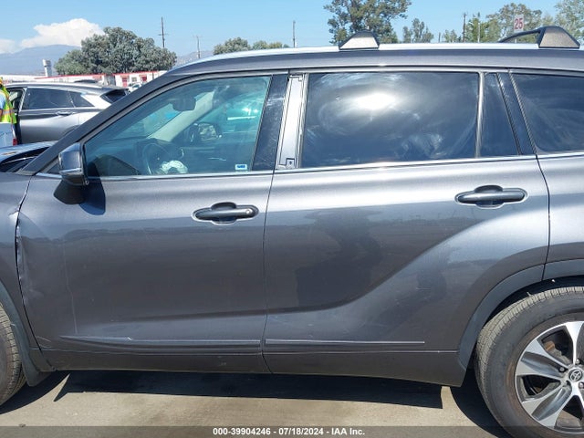 Toyota Highlander Xle 2021 5TDHZRAH6MS527724 Image 14