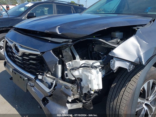 Toyota Highlander Xle 2021 5TDHZRAH6MS527724 Image 6
