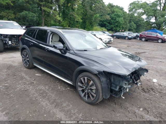 2023 VOLVO V60 CROSS COUNTRY YV4L12WB1P2106418