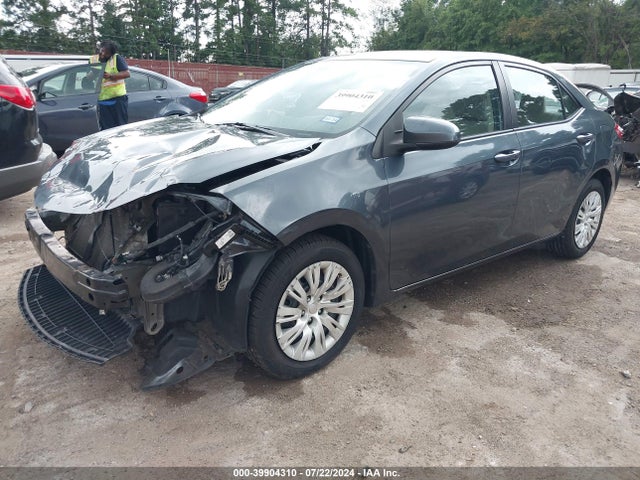 Toyota COROLLA LE 2015 5YFBURHE0FP219573 Image 2