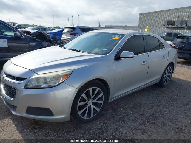 Chevrolet MALIBU 1LT 2015 1G11C5SL5FF177593 Image 2