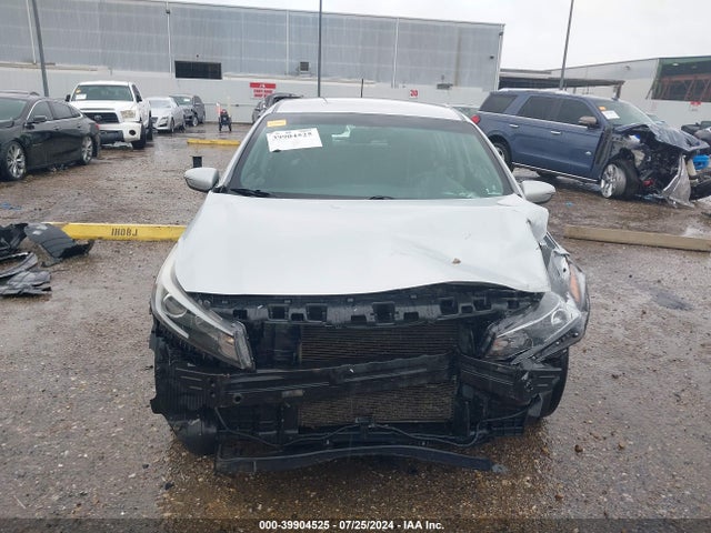 KIA FORTE LX 2017 KNAFK5A82H5681439 Image 13