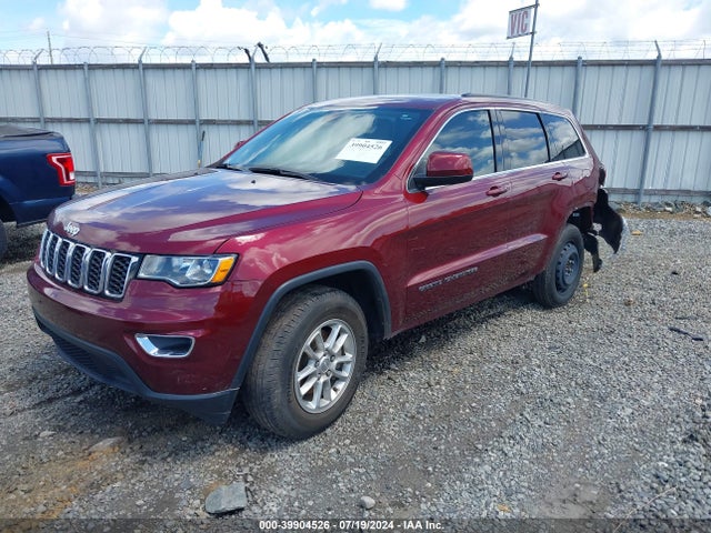 1C4RJEAG8JC438004 Jeep Grand Cherokee Laredo 4x2