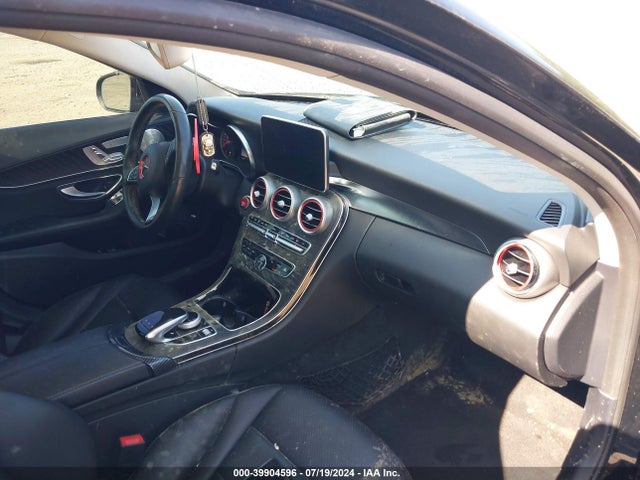 55SWF4KBXFU050945 Mercedes-Benz C 300