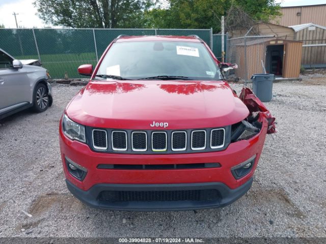 3C4NJCBBXJT193796 Jeep Compass Latitude Fwd
