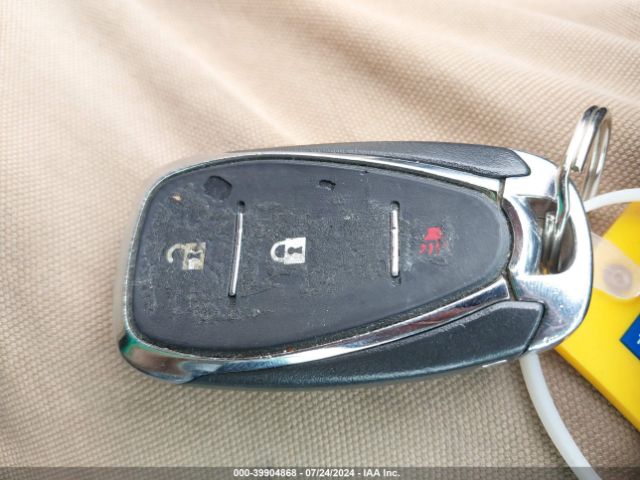 2GNAXSEV8J6246021 Chevrolet EQUINOX LT