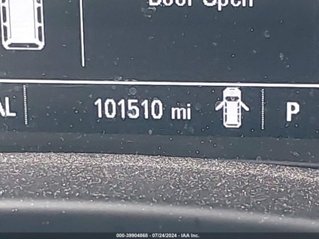 2GNAXSEV8J6246021 Chevrolet EQUINOX LT
