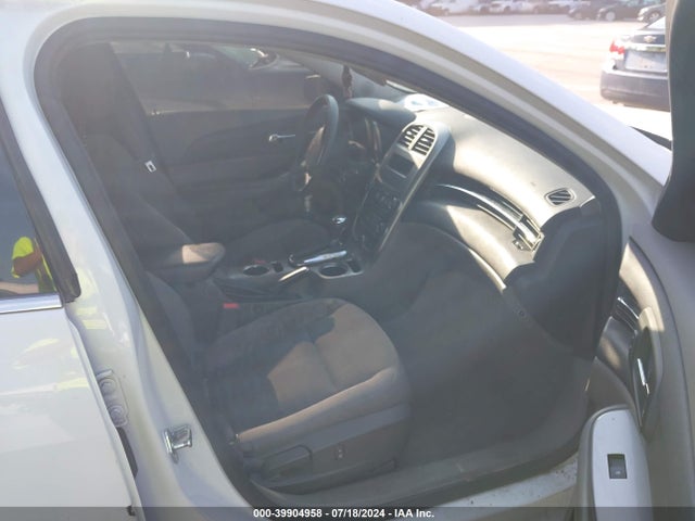 Chevrolet MALIBU LS 2015 1G11B5SL7FF298905 Image 5