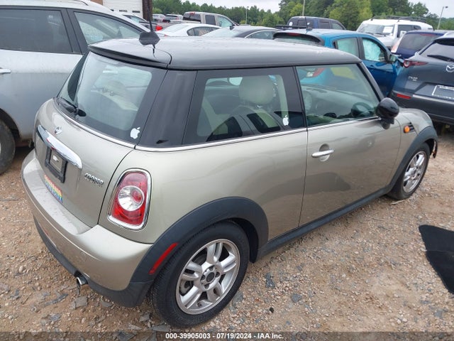 2011 MINI COOPER WMWSU3C54BT097076 Photo 3