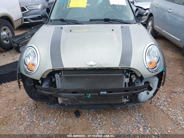 2011 MINI COOPER WMWSU3C54BT097076 Photo 5