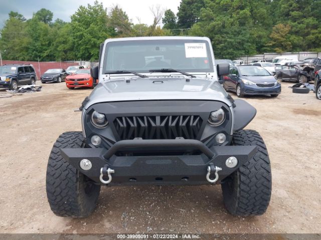 1C4BJWDG3GL166490 Jeep Wrangler Unlimited Sport