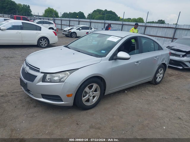 Chevrolet Cruze 1lt Auto 2014 1G1PC5SB2E7106023 Image 2