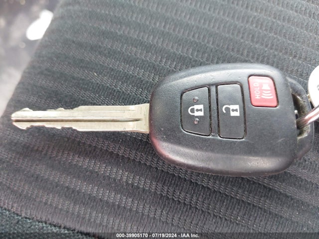 Toyota RAV4 LE 2015 2T3BFREV1FW264686 Image 11