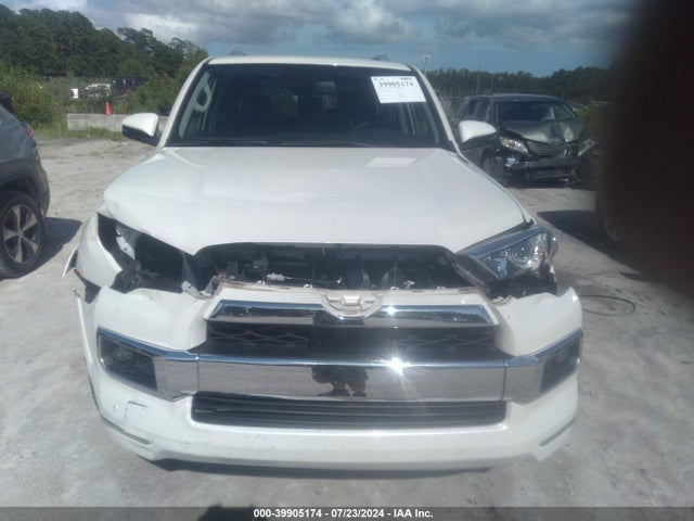 Toyota 4runner Limited 2020 JTEBU5JRXL5814943 Image 12
