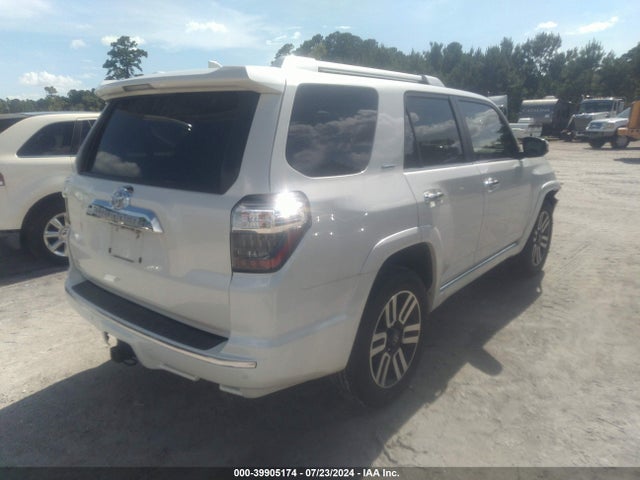 Toyota 4runner Limited 2020 JTEBU5JRXL5814943 Image 4