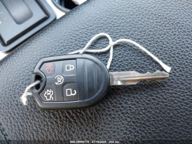 1FMJU1HT1GEF06958 Ford Expedition Xlt