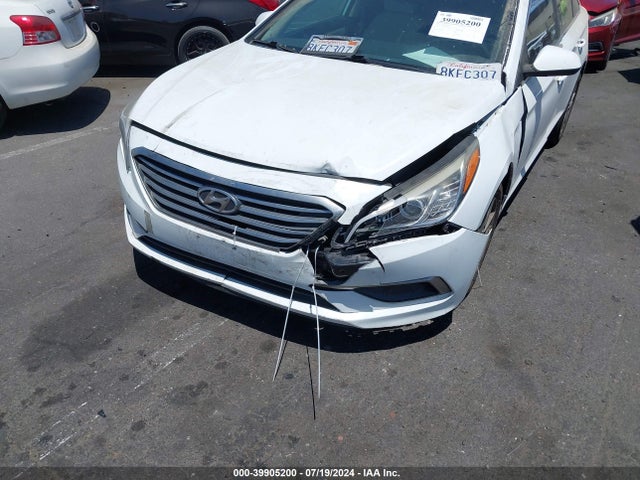 Hyundai SONATA SE 2016 5NPE24AF0GH340465 Image 6