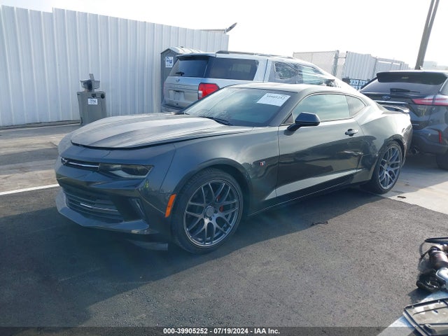 Chevrolet Camaro 1lt 2017 1G1FB1RS9H0162261 Image 2