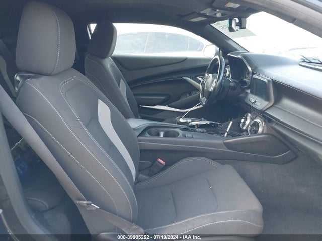 Chevrolet Camaro 1lt 2017 1G1FB1RS9H0162261 Image 5