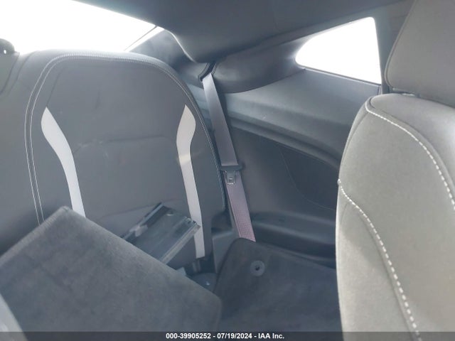 Chevrolet Camaro 1lt 2017 1G1FB1RS9H0162261 Image 8