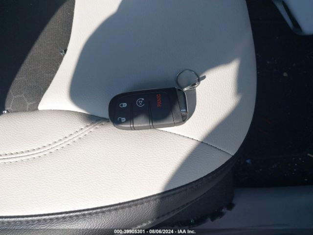 3C4NJCBB8JT182036 Jeep Compass Latitude Fwd