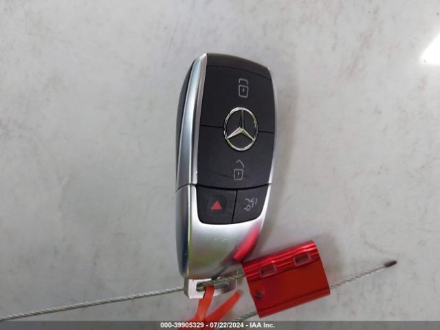 W1N0G8DB0NV394219 Mercedes-Benz Glc 300 Suv