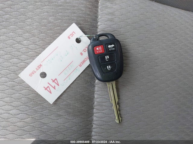 Toyota COROLLA LE 2015 5YFBURHE1FP223311 Image 11