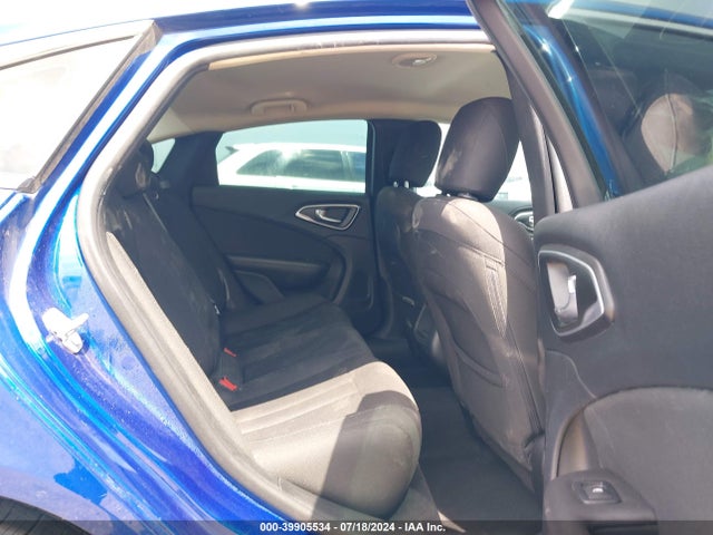 1C3CCCAB6FN697826 Chrysler 200 Limited