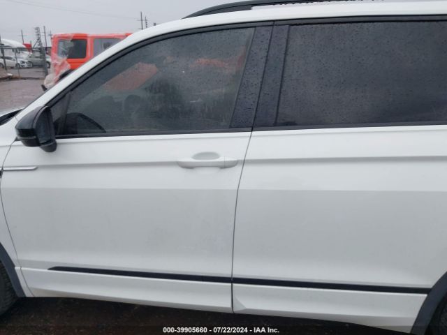 3VV2B7AX0LM162317 Volkswagen Tiguan 2.0t Se/2.0t Se R-line Black/2.0t Sel