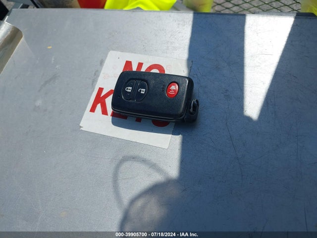 Toyota Prius V Four 2016 JTDZN3EU8GJ047996 Image 11