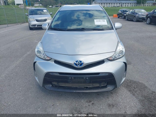 Toyota Prius V Four 2016 JTDZN3EU8GJ047996 Image 12
