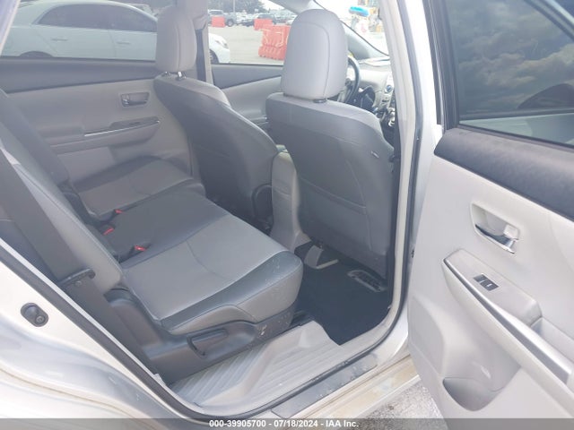 Toyota Prius V Four 2016 JTDZN3EU8GJ047996 Image 8