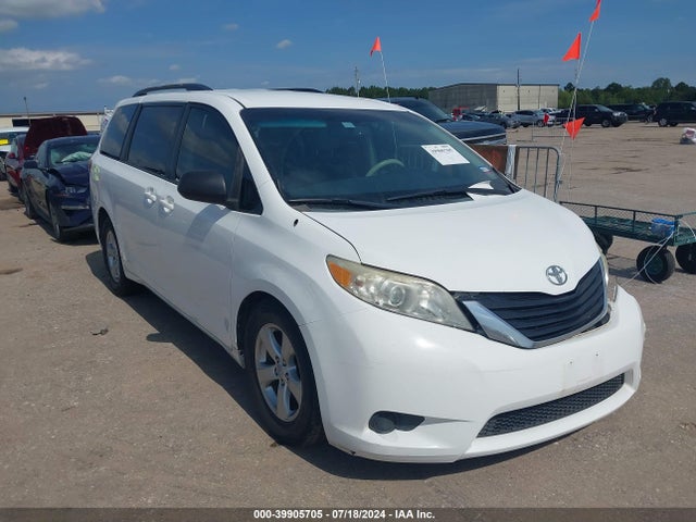 Toyota Sienna Le V6 8 Passenger 2014 5TDKK3DC9ES430963 главное изображение