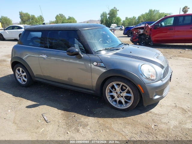 2008 MINI COOPER S WMWMF73548TV36408 Photo 0