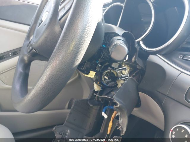 KNAGM4A76F5657979 KIA Optima Lx