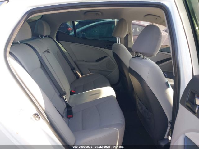 KNAGM4A76F5657979 KIA Optima Lx