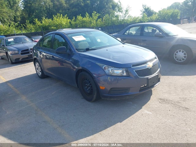 2014 1G1PA5SG5E7170428 main image
