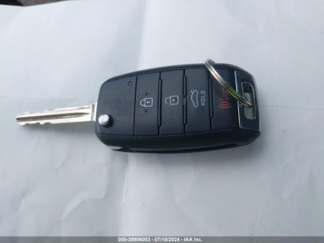 KNAFX5A81E5165831 KIA FORTE EX