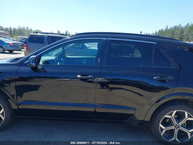KNDCR3LE9P5036715 KIA Niro Ex Touring