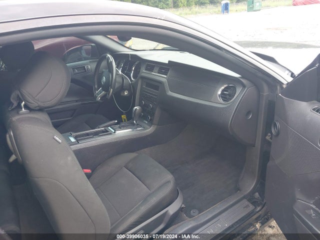 Ford Mustang V6 2014 1ZVBP8AM4E5284373 Image 5