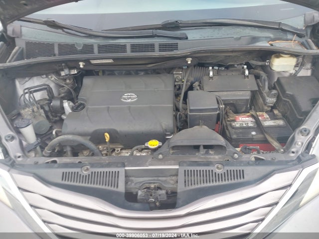 Toyota Sienna Le 8 Passenger 2015 5TDKK3DC3FS605113 Image 10