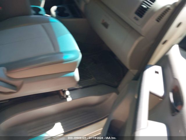 1N6BF0LY2FN802390 Nissan Nv Cargo Nv2500 Hd Sv V6
