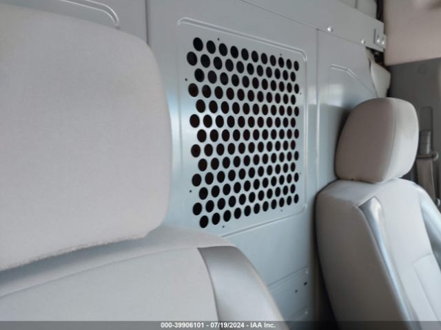 1N6BF0LY2FN802390 Nissan Nv Cargo Nv2500 Hd Sv V6