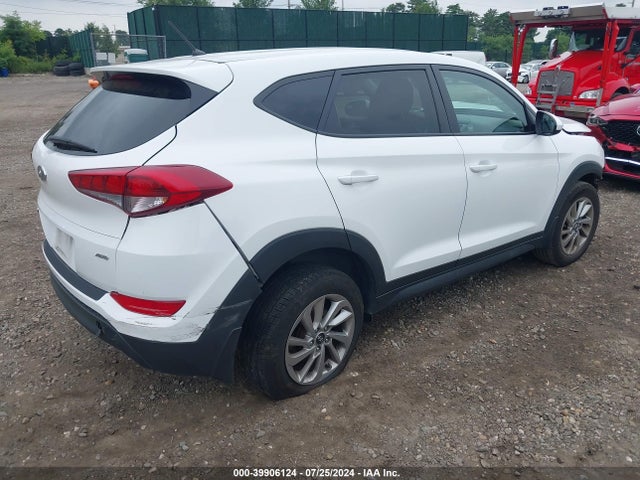 Hyundai TUCSON SE 2018 KM8J2CA41JU788083 Image 4
