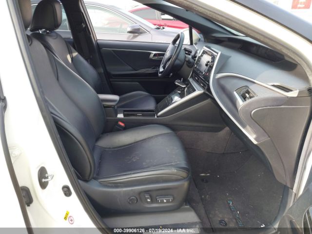 JTDBVRBD0JA005015 Toyota Mirai