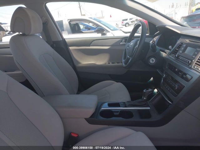 Hyundai Sonata 2017 5NPE24AF0HH592623 Image 5