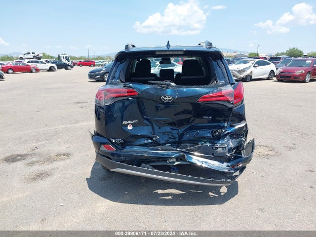 Toyota Rav4 Xle 2018 JTMWFREV8JJ157904 Image 6
