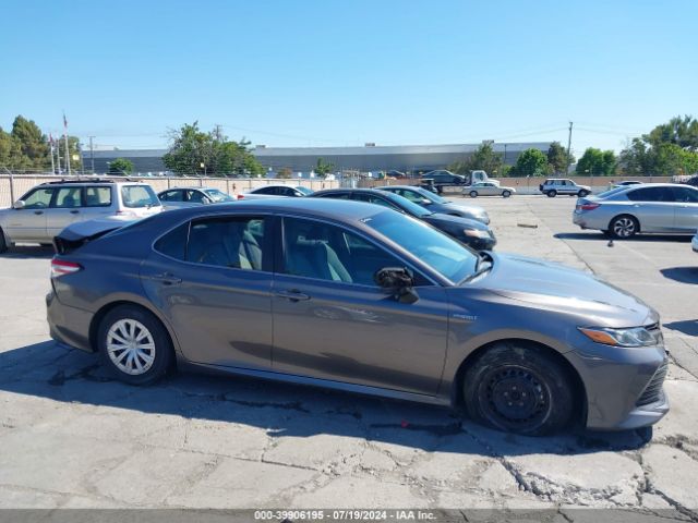 4T1B31HK3JU002651 Toyota Camry Hybrid Le